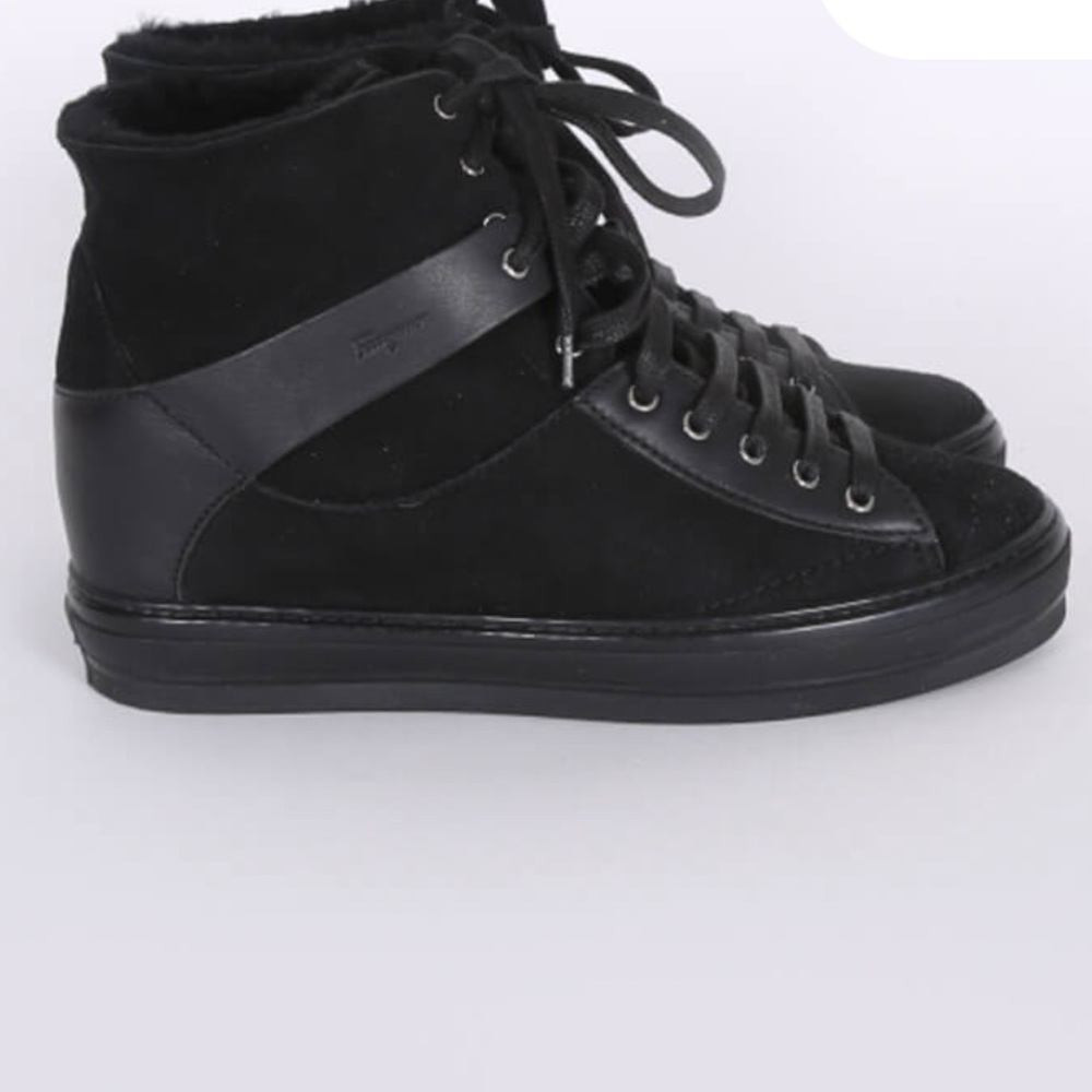 Salvatore Ferragamo high top sneaker booties size US 9 with real shearling